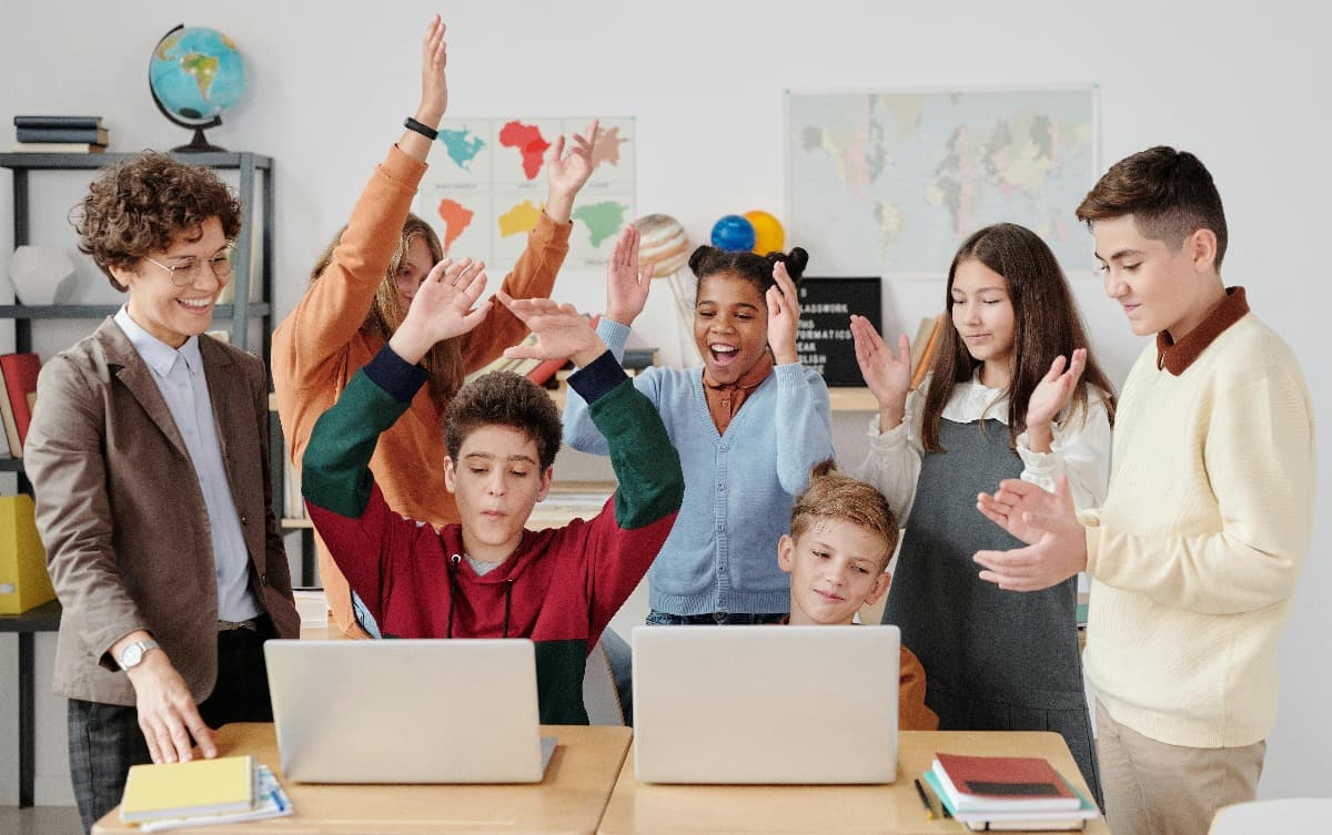 Talleres  Gratuitos para nuestros alumnos English Owl